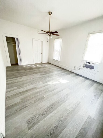 More Photos Of 205 S Grove St, Eustis Apartments For Sale