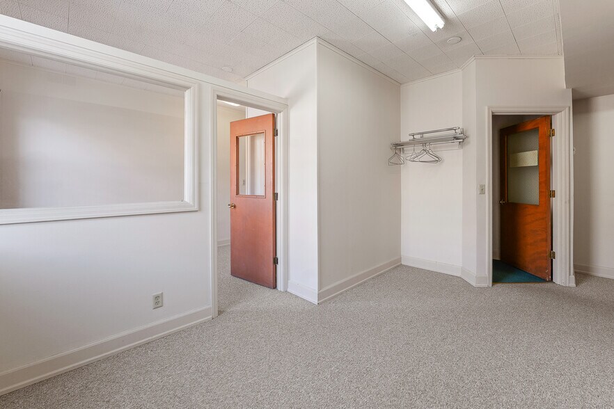 More Photos Of 6 E 1st St, Fond Du Lac Office For Sale