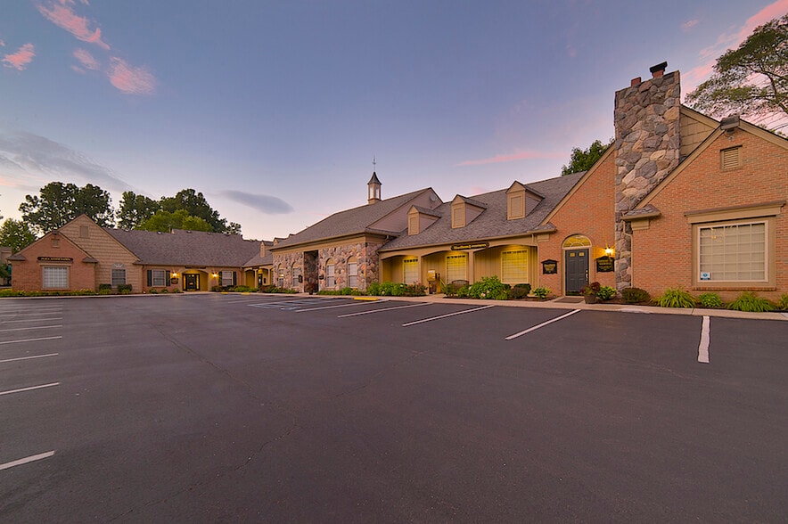 More Photos Of 44644 Ann Arbor Rd W, Plymouth Office For Lease