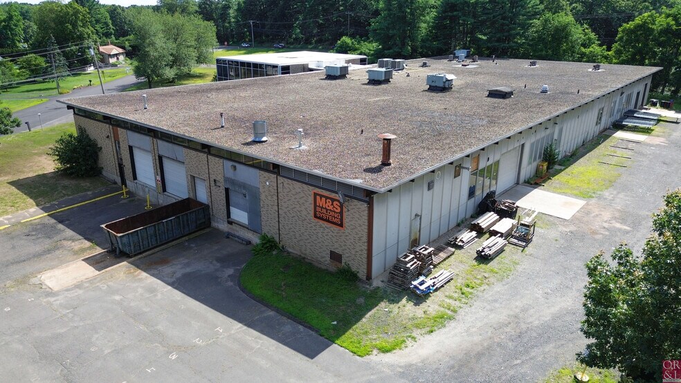 More Photos Of 7 Johnson Ave, Plainville Manufacturing For Sale