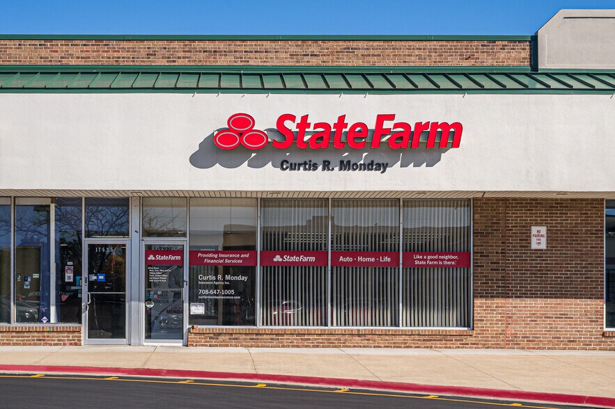 More Photos Of 17501-17559 S Kedzie Ave, Hazel Crest Unknown For Lease