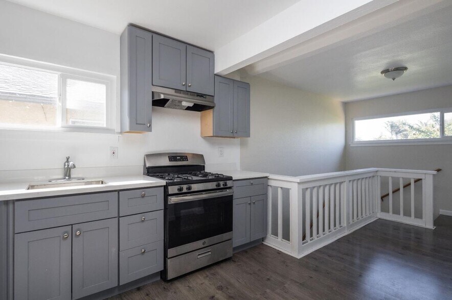More Photos Of 1535 Julia St, Berkeley Apartments For Sale