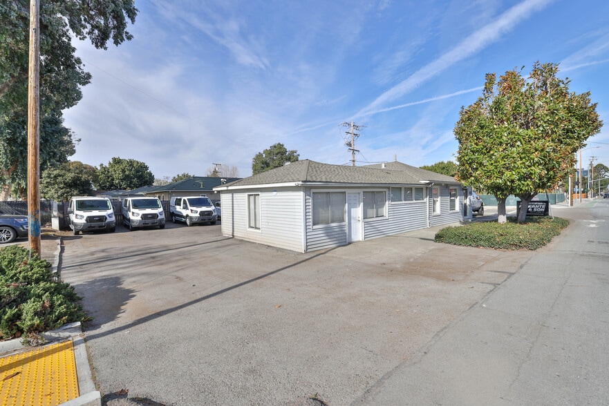 More Photos Of 651 S Winchester Blvd, San Jose Medical For Sale