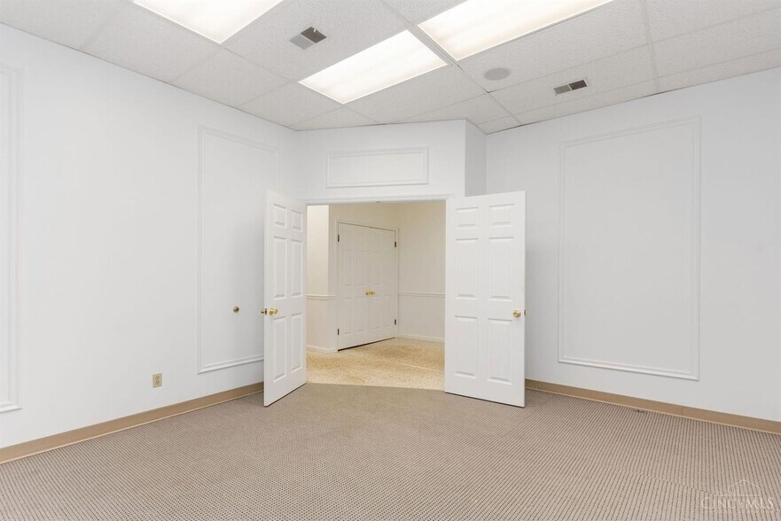 More Photos Of 112 Main St, Ripley General Retail For Sale