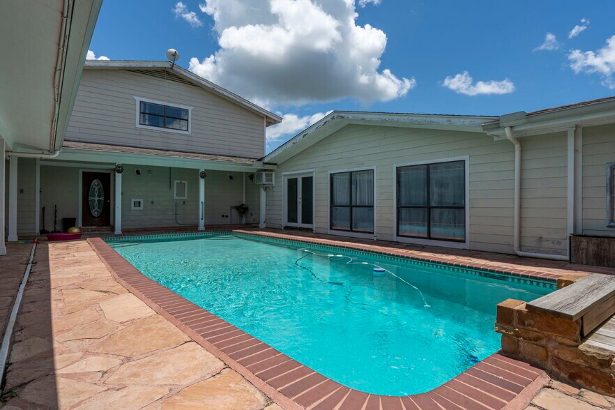 More Photos Of 3345 E Austin St, Giddings Land For Sale
