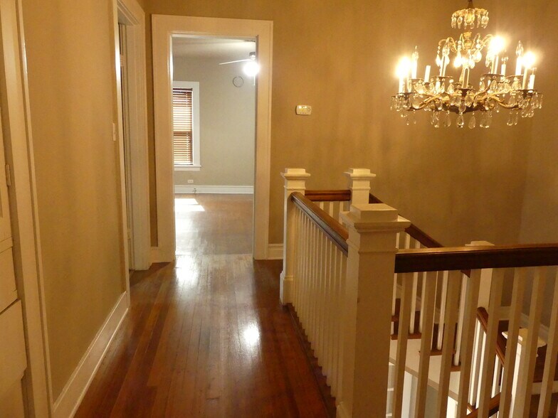 More Photos Of 304 S Trinity St, Decatur Office Residential For Lease