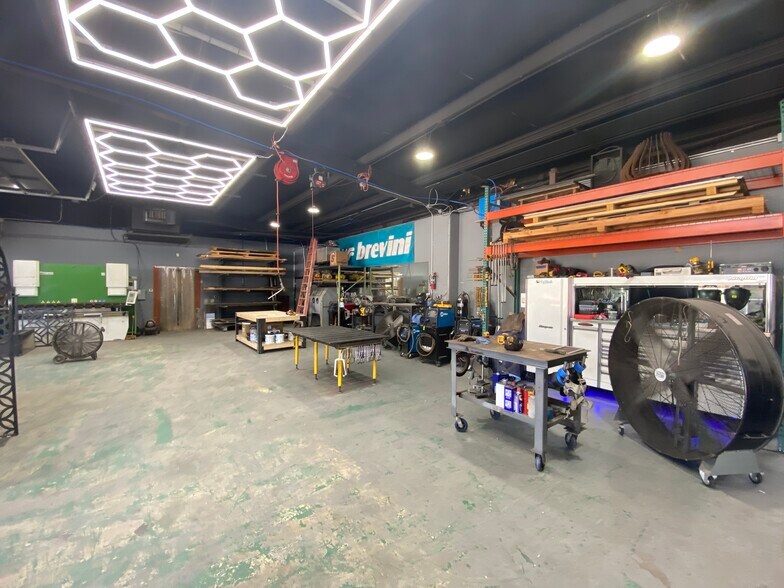 More Photos Of 29080 -29092 Krentel Rd, Lacombe Flex For Sale