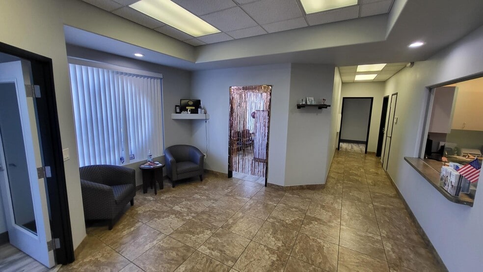 More Photos Of 220 E Horizon Dr, Henderson Medical For Lease
