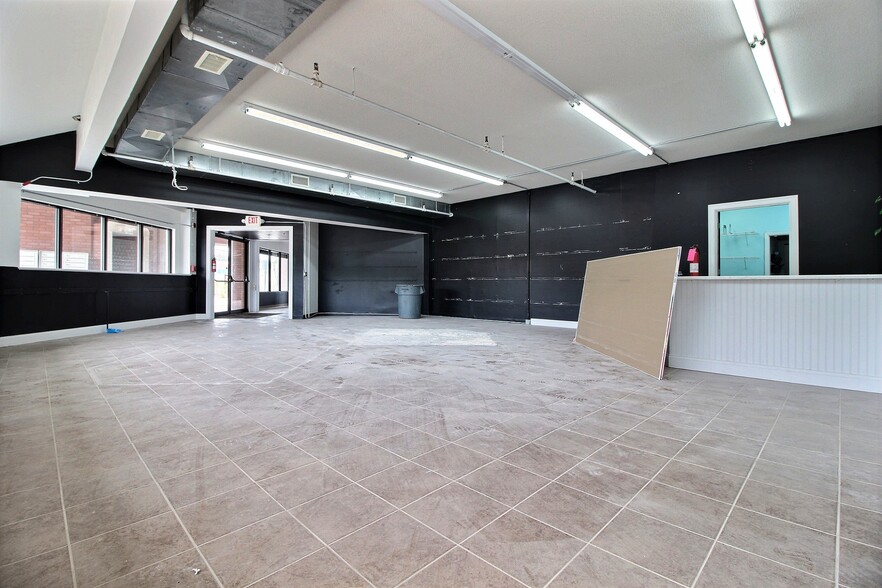 More Photos Of 267 Post Rd, Westerly General Retail For Lease