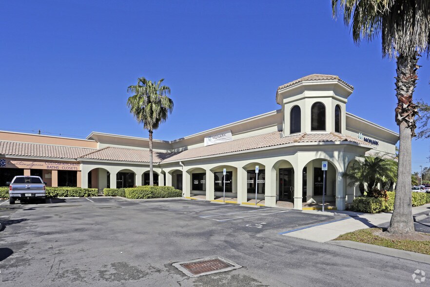 More Photos Of 27180 Bay Landing Dr, Bonita Springs Medical For Lease