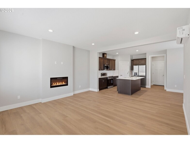 More Photos Of 4011 SW Royal Ave, Gresham Specialty For Sale