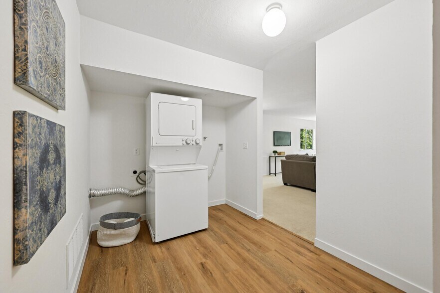 More Photos Of 135 Spring Grove Ave, San Rafael Multifamily For Sale