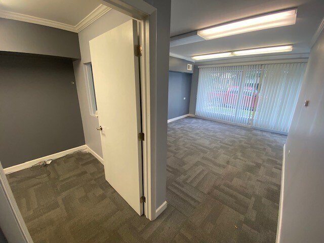 More Photos Of 635-643 S La Grange Rd, La Grange Storefront For Sale