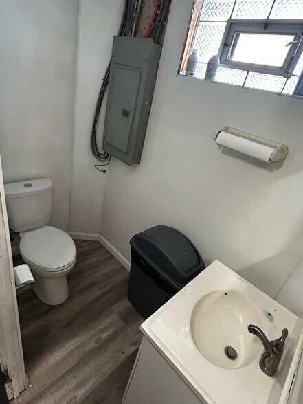 More Photos Of 4655 Benson St, Philadelphia Apartments For Sale