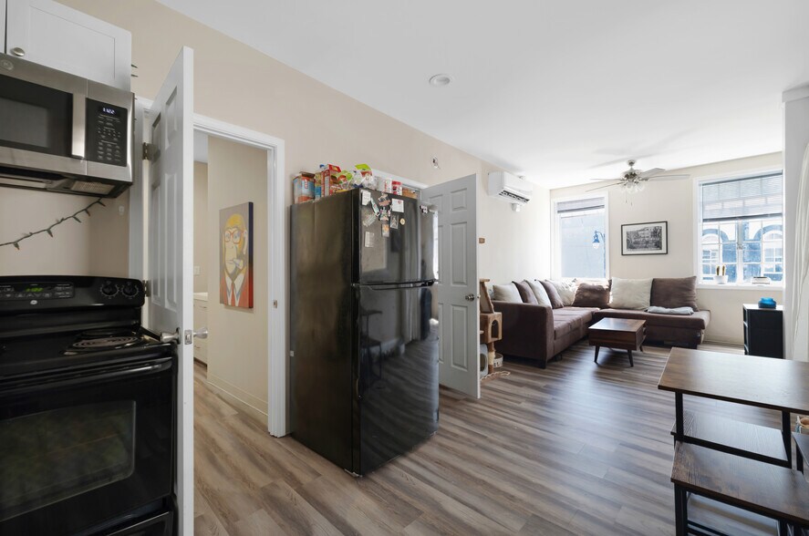 More Photos Of 641 Washington St, Eden Storefront Retail Office For Sale