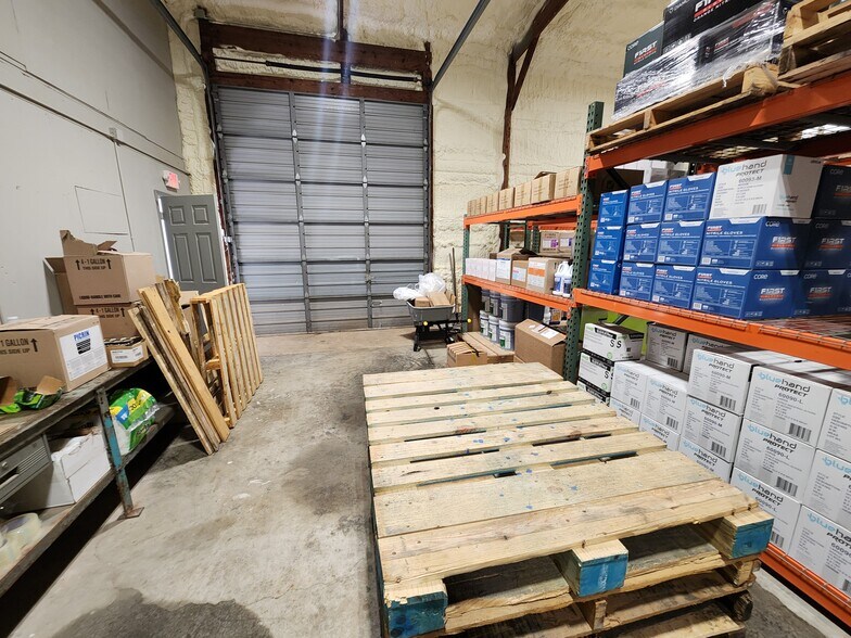 More Photos Of 475 Three Springs rd, Bowling Green Service For Lease