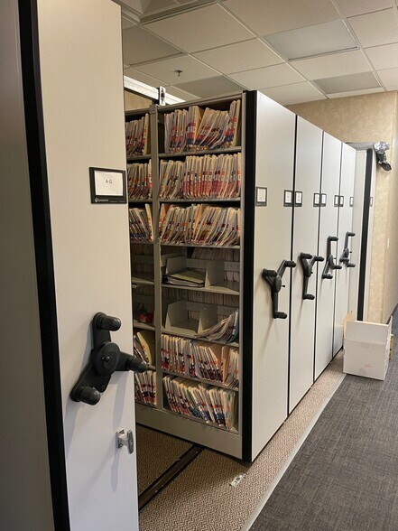 More Photos Of 1170-1254 Walton Blvd, Rochester Hills General Retail For Lease