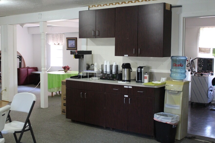 More Photos Of 308 Preston Ave, Pasadena Religious Facility For Sale