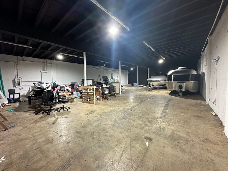 More Photos Of 5110 NW 2nd Ave, Miami Warehouse For Sale