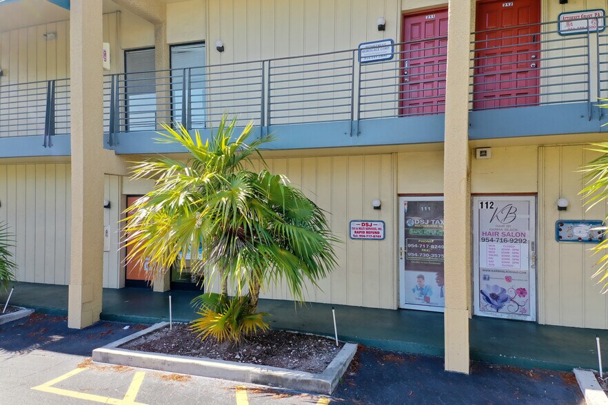 More Photos Of 2331 N State Road 7, Lauderhill Office For Sale