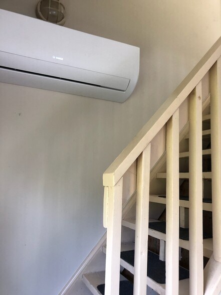 More Photos Of 591 Main St, Center Moriches Apartments For Lease