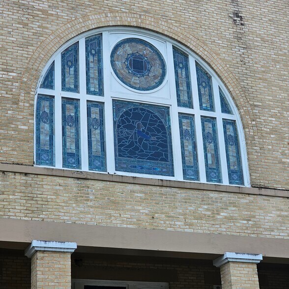 More Photos Of 615 6th St, Sour Lake Religious Facility For Sale