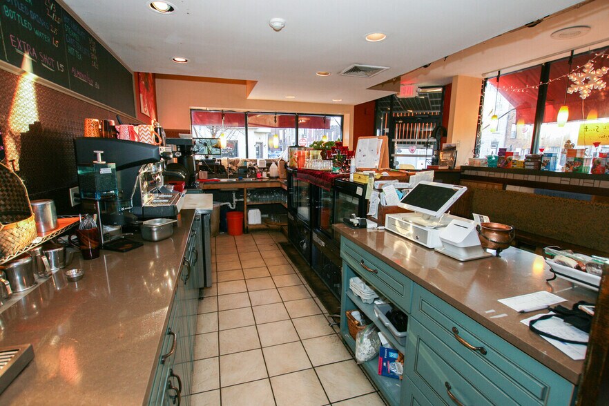 More Photos Of 2650-2652 E Somerset St, Philadelphia Restaurant For Lease