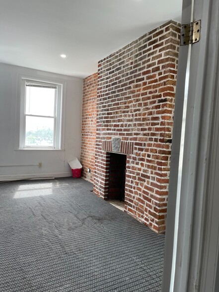 More Photos Of 406 5th St NW, Washington Office For Lease