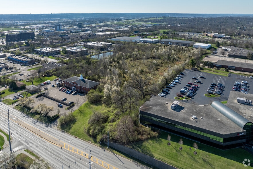 More Photos Of 1141 E Kemper Rd, Cincinnati Land For Sale