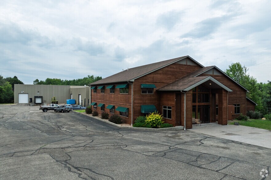 Primary Photo Of 454 County Rd V V, Somerset Manufacturing For Sale