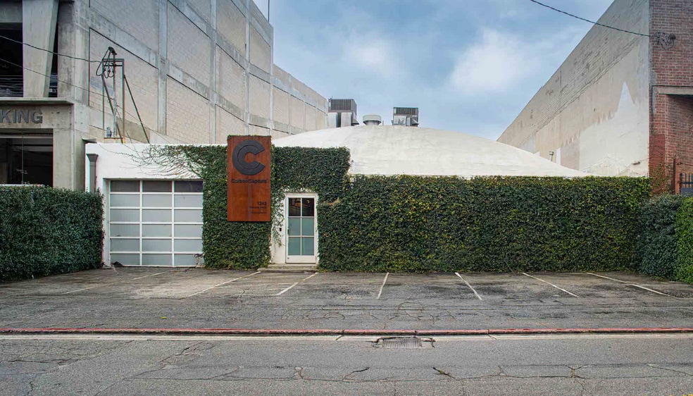 Primary Photo Of 1242 Palmetto St, Los Angeles Warehouse For Sale