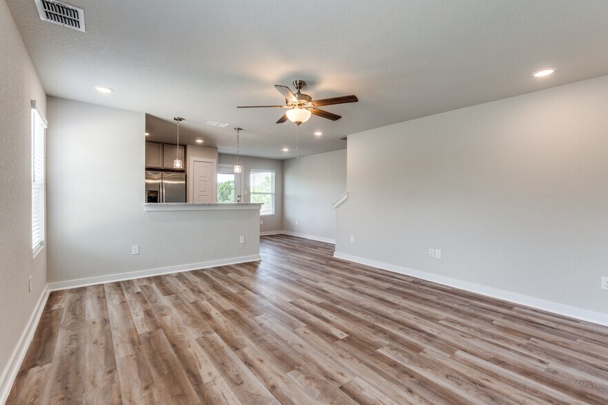 More Photos Of 723-735 Abigail Aly, San Antonio Multifamily For Sale