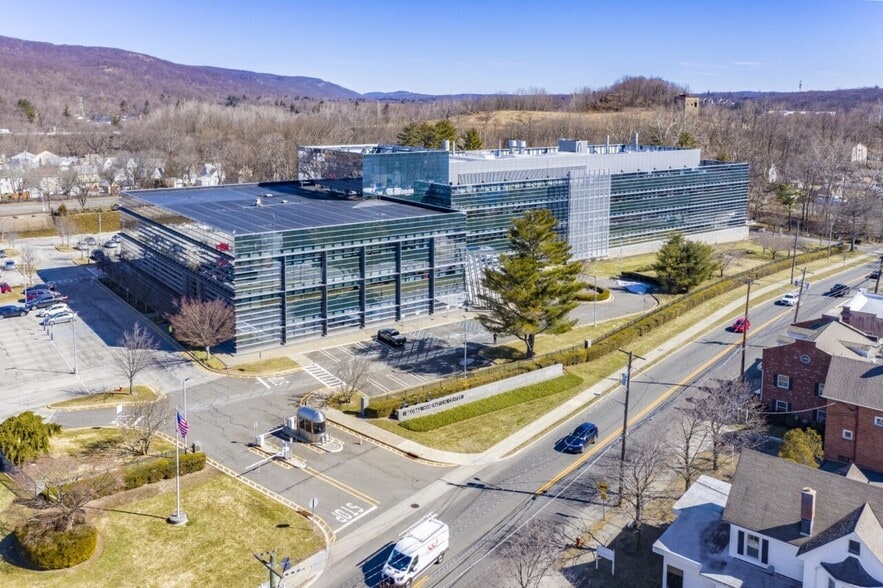 More Photos Of 1 Avon Pl, Suffern Manufacturing For Sale