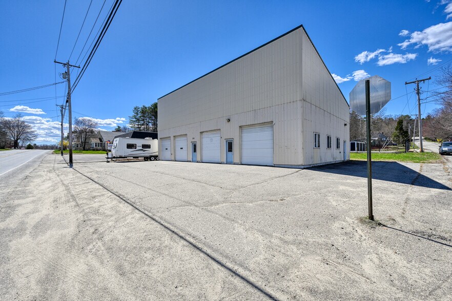 More Photos Of 74 Route 133, Winthrop Flex For Sale