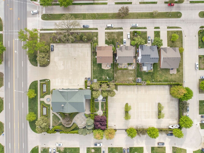 More Photos Of 4860 E 13 Mile Rd, Warren Lodge Meeting Hall For Sale