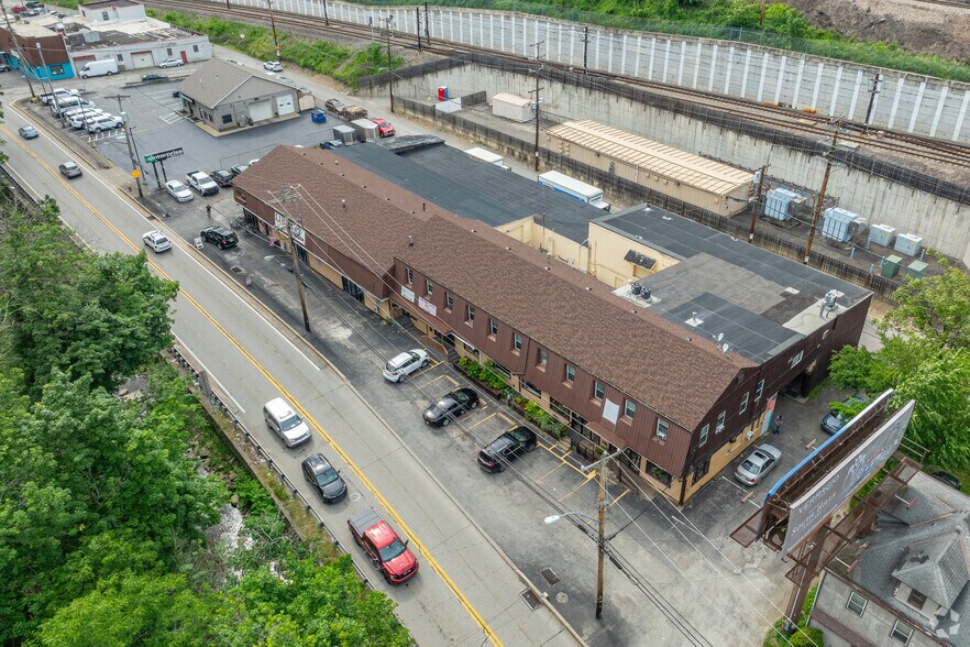 More Photos Of 2544-2546 Library Rd, Pittsburgh Storefront Retail Office For Lease