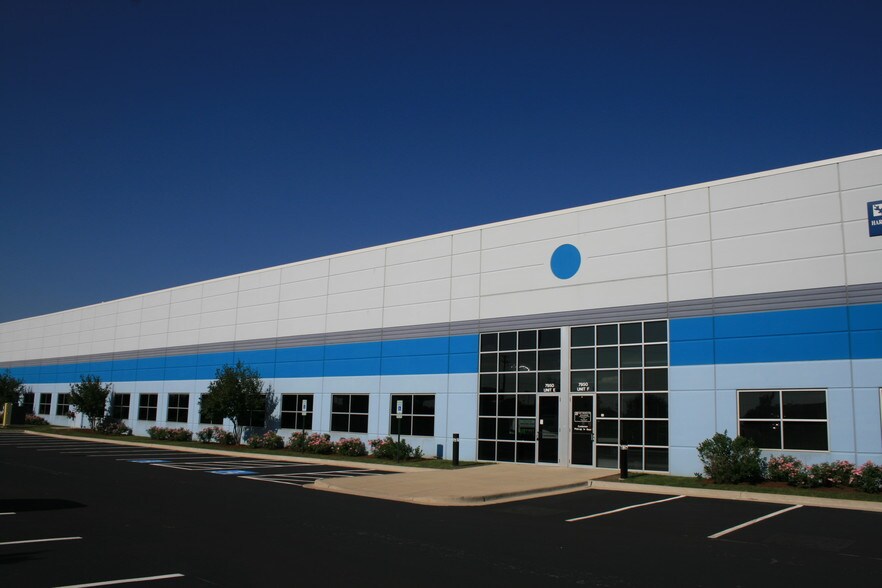 More Photos Of 7950 W 185th St, Tinley Park Warehouse For Lease