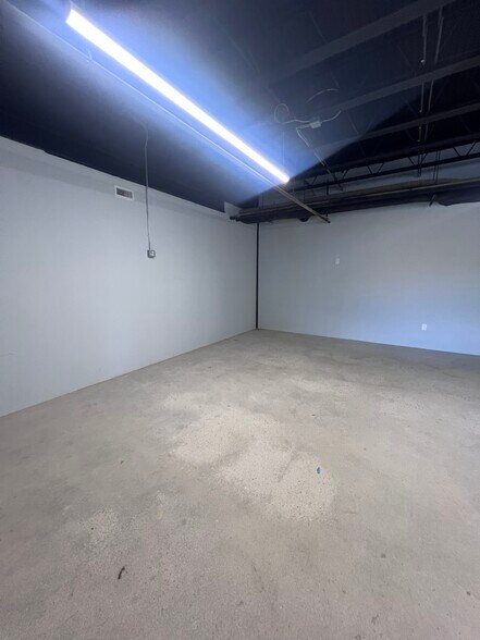 More Photos Of 250 Turnpike Rd, Southborough Office For Lease