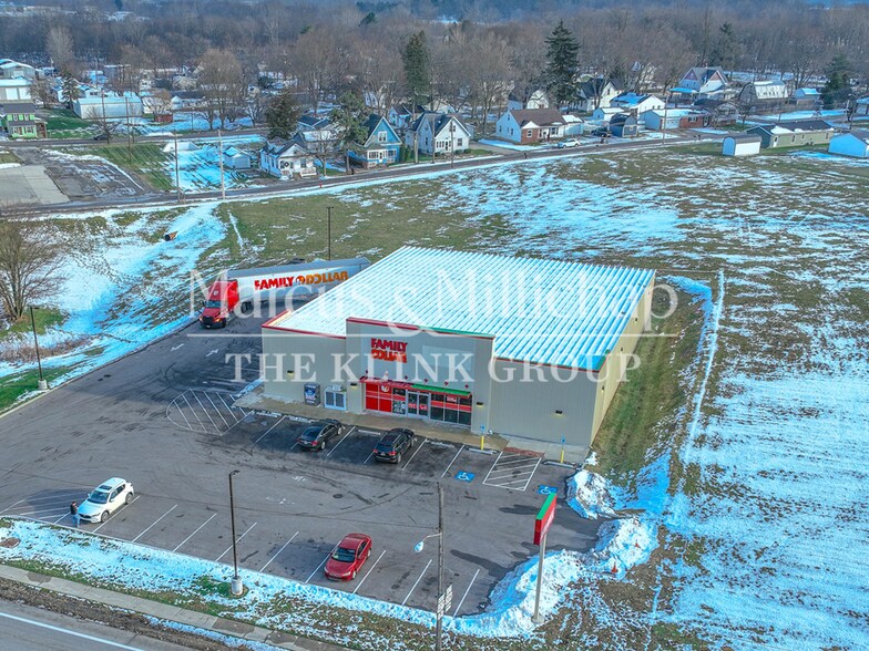 Primary Photo Of 101 S Defiance St, West Unity Convenience Store For Sale