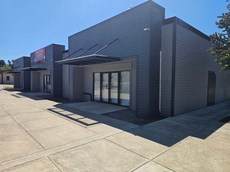 More Photos Of 206 Tumwater Blvd SW, Tumwater General Retail For Lease