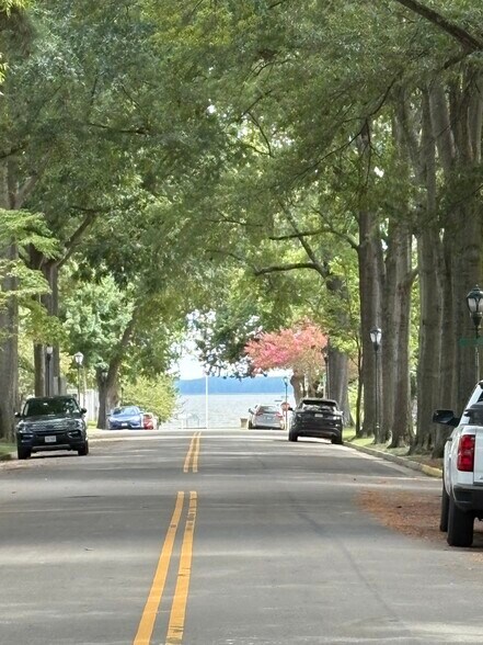 More Photos Of 319 Main St, West Point Apartments For Sale