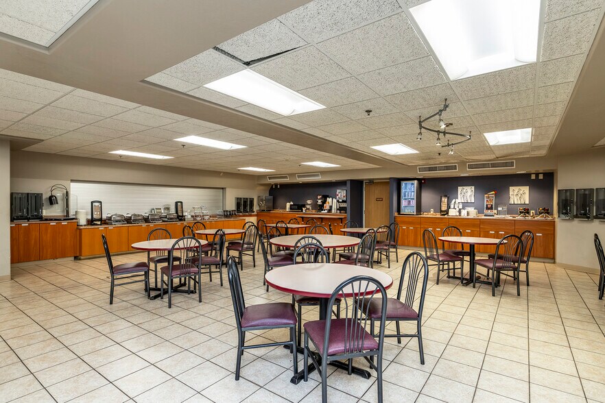 More Photos Of 2400 10th St SW, Minot Hotel For Sale