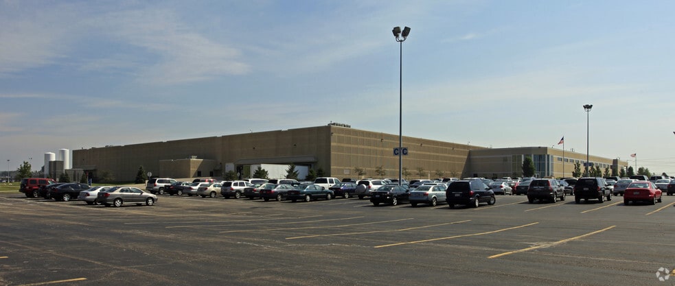 More Photos Of 6262 Cochran Rd, Solon Flex For Sale