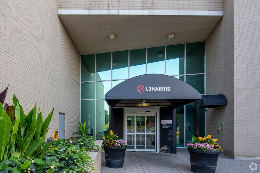 More Photos Of 649 North Service Rd, Burlington Office For Sale