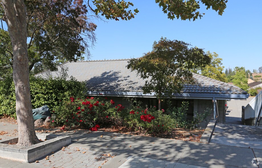 More Photos Of 5671 Sonoma Dr, Pleasanton Research And Development For Lease
