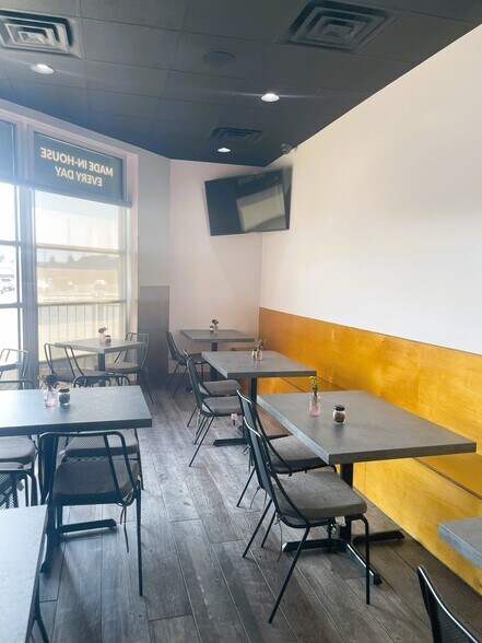 More Photos Of 3627 Perkins Rd, Baton Rouge Restaurant For Lease