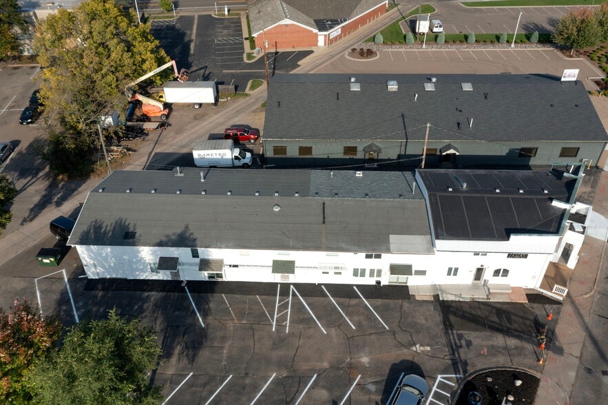 More Photos Of 4740 N 42nd Ave, Golden Valley Freestanding For Lease