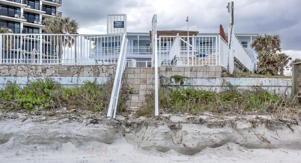 More Photos Of 1503 S Atlantic Ave, Daytona Beach Hotel For Sale