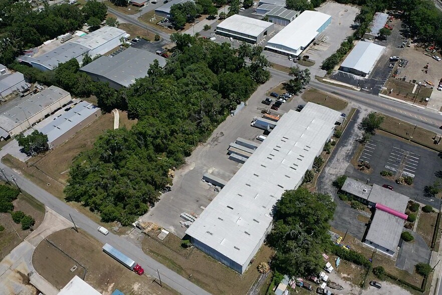 More Photos Of 1426 NE 8th Ave, Ocala Warehouse For Sale