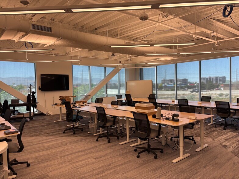 More Photos Of 13693 S 200 W, Draper Office For Lease